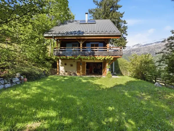 DPT (38) - A VENDRE - CHALET - 7P - ALLEMOND