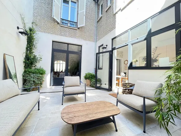 VENDS MAISON DE CHARME EN HYPER CENTRE DE REIMS