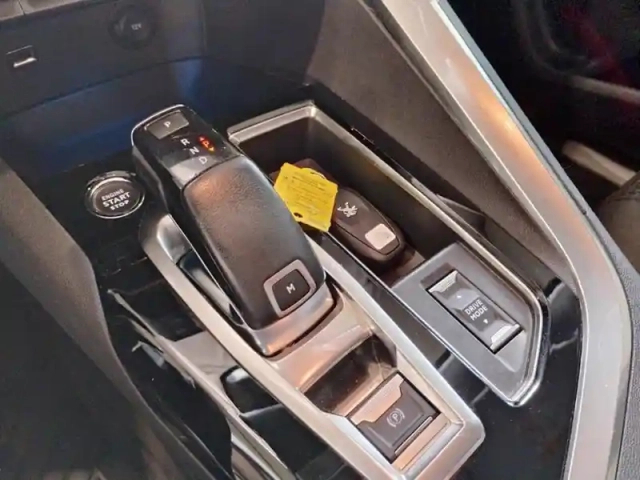 Peugeot 5008 bluehdi 130ch s&amp;s eat8 active pack — photo 24