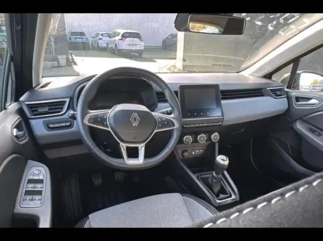 Renault Clio 1.0 tce 90ch evolution - 24 — photo 9