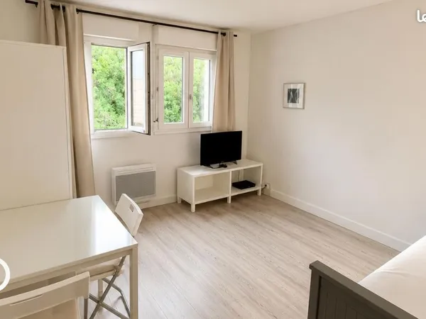 Studio 1 pièce 20 m²