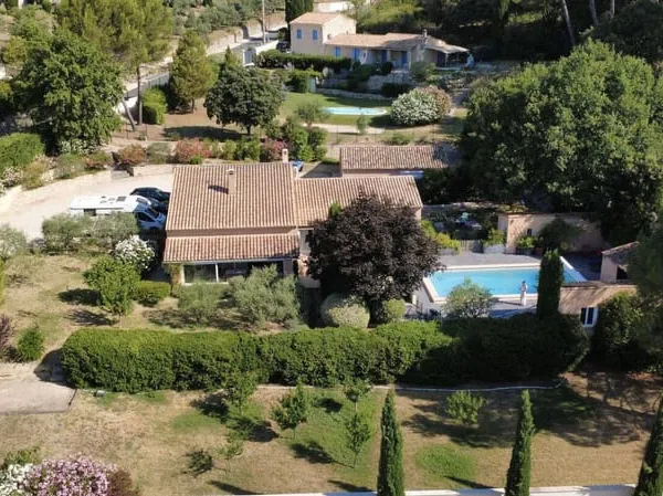 Villa 8 pièces 215 m²