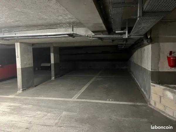 Places de parking à vendre