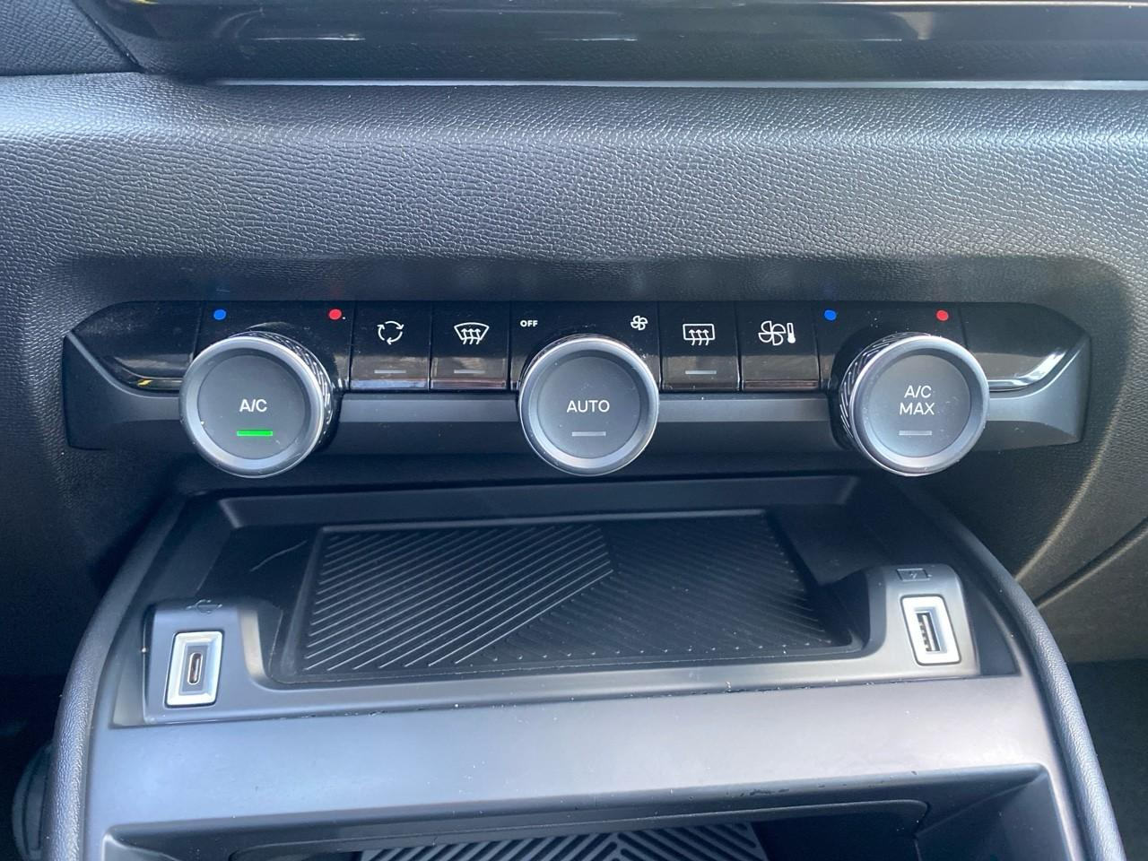 Citroën C4 bluehdi 110ch s&s live pack business — photo 13