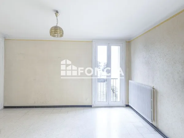 T3 de 64m2 cave et terrasse