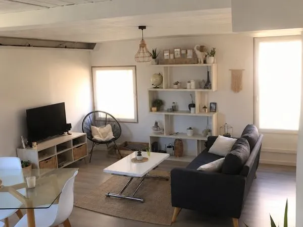 Maison à louer Andeville