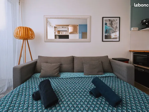 Studio plein centre 100% rénové, avec clim