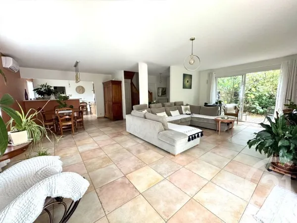 Maison 5 pièces 189 m²