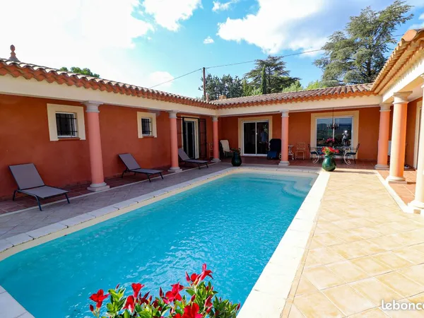Villa 4 pièces 142 m²