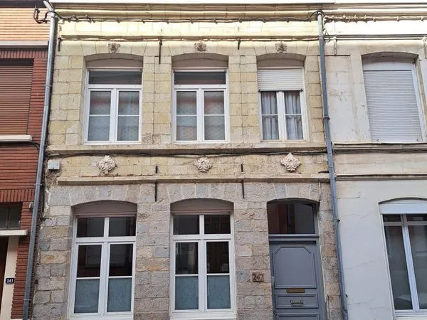 Douai Centre - Jolie maison de ville ou immeuble de rapport mixte - très belle rénovation - 117 m²