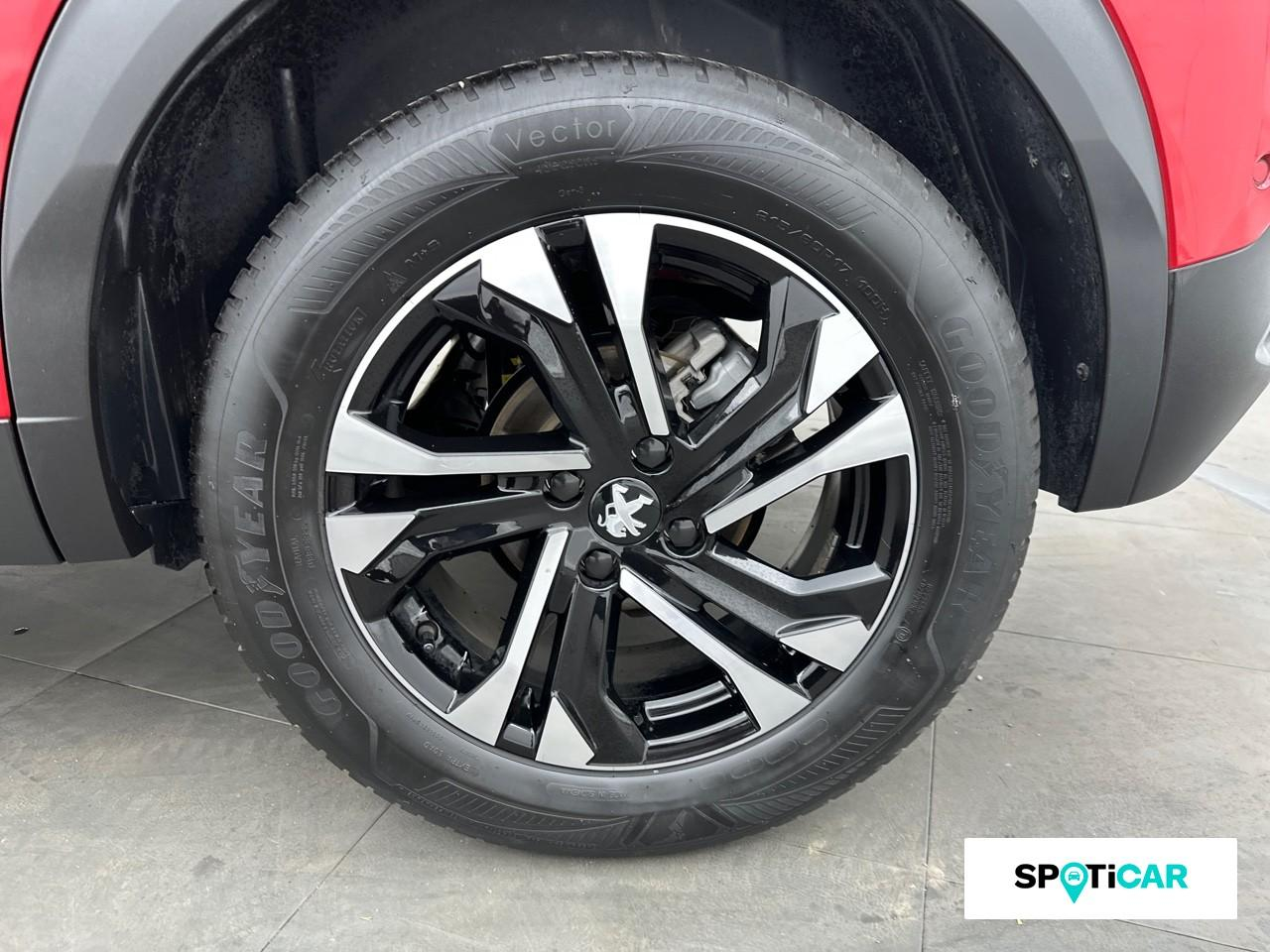 Peugeot 2008 1.2 puretech 130ch s&s gt eat8 — photo 11