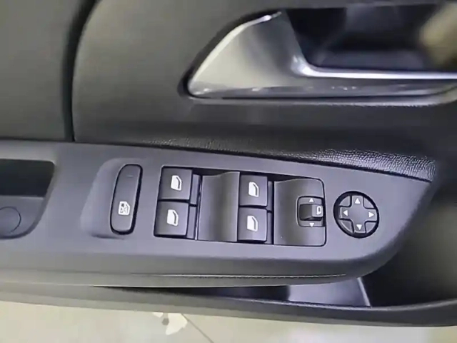 Opel Corsa electrique 136 ch &amp; batterie 50 kwh — photo 72