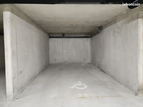 Places de parking souterrain-La Ciotat