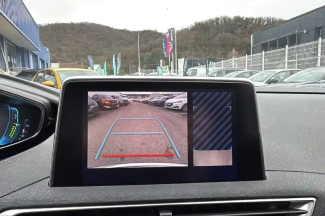 Peugeot 3008 hybrid4 300 e-eat8 — photo 54