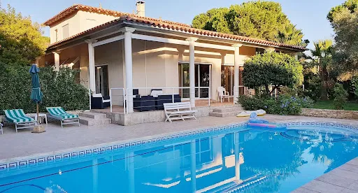 Maison 8 pièces 257 m²