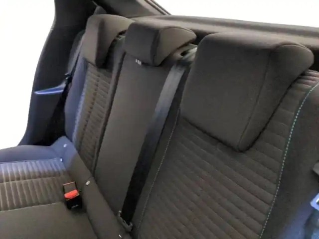 Peugeot 208 puretech 75 s&amp;s bvm5 — photo 10