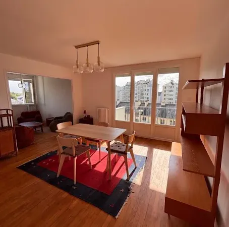 Appartement 4 pièces 82 m²