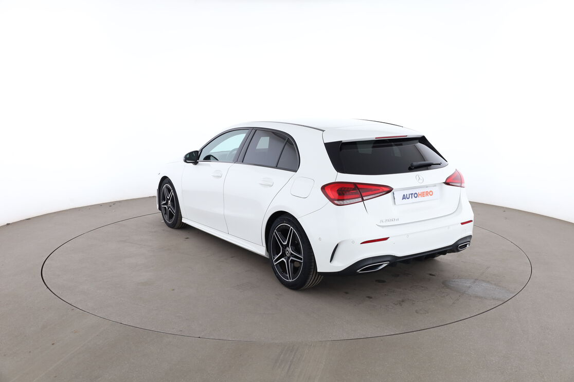 Mercedes-Benz Classe A 200 d AMG Line 8G-DCT — photo 3