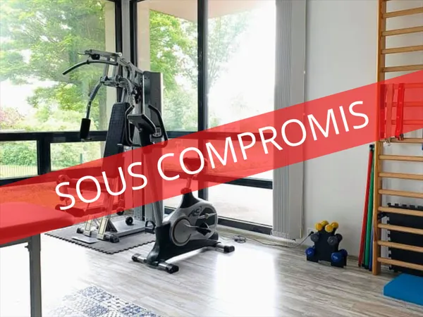 Local commercial 3 pièces 77 m²