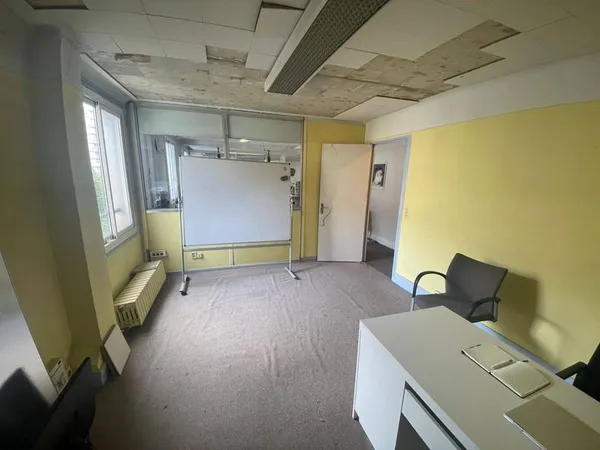 Bureau 30 m²