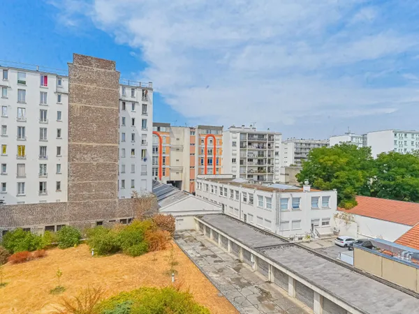 Studio 1 pièce 24 m²