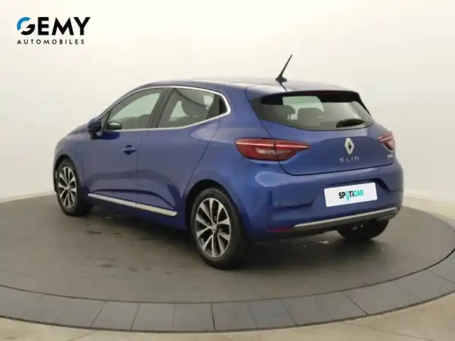 Renault Clio e-tech 140 - 21n — photo 28