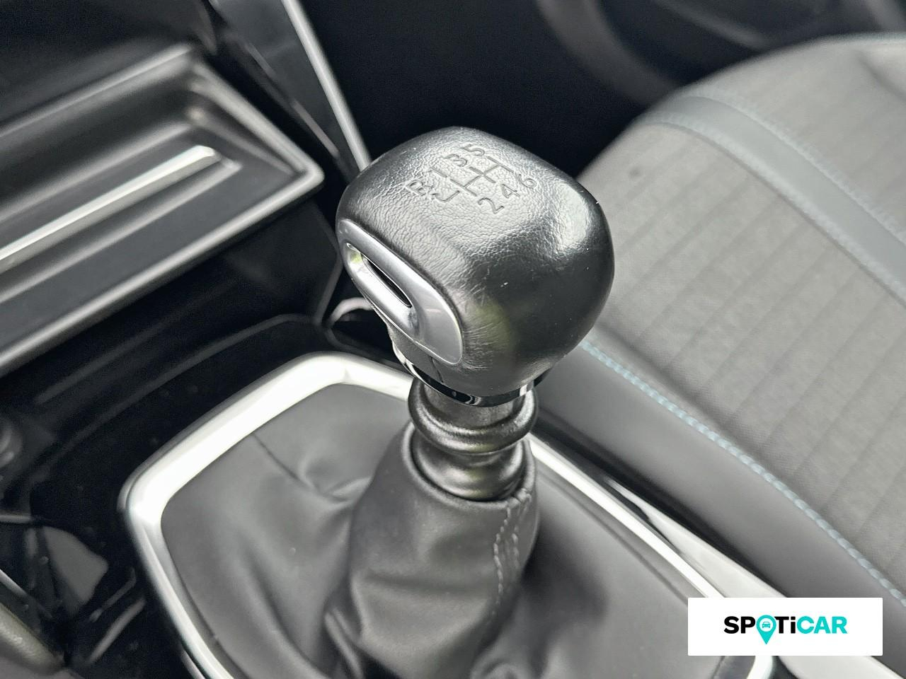 Peugeot 2008 1.5 bluehdi 110ch s&s allure pack — photo 14