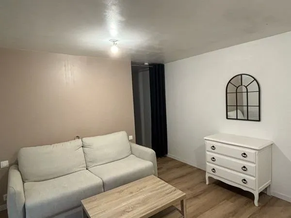 Studio meublé 21 m² - Toutes charges comprises - Domfront-en-Champagne