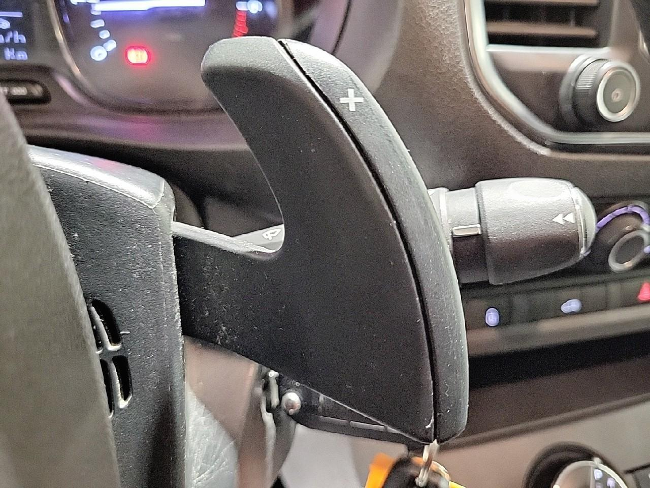 Citroën Jumpy fgn m bluehdi 180 s&s eat8 driver — photo 18