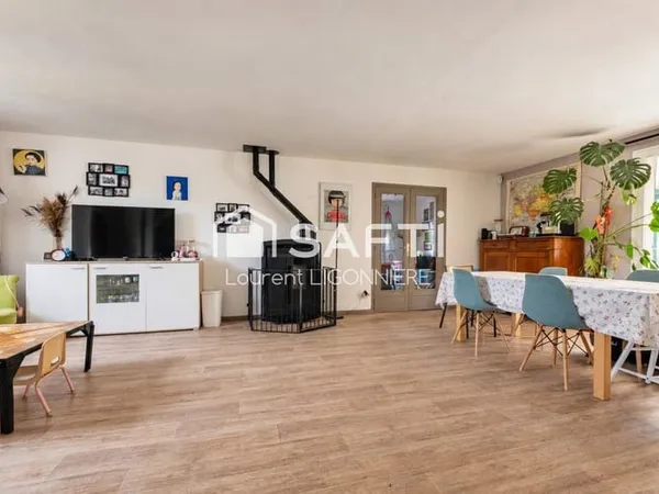 Santeny : maison familiale avec jardin