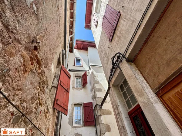 Maison de ville historique au coeur de Saint Jean de Luz
