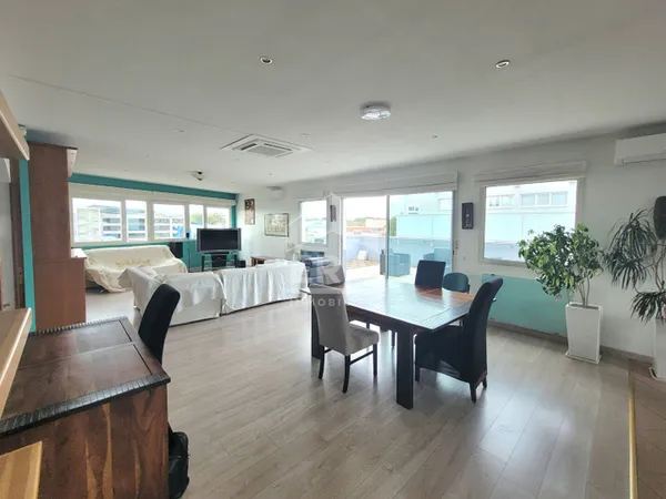 Appartement 5 pièces 166 m²