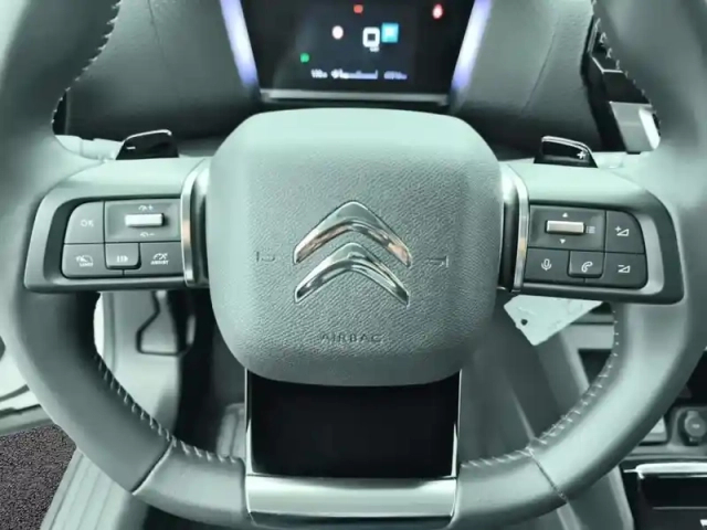 Citroën C4 puretech 130 s&amp;s eat8 c-series — photo 19