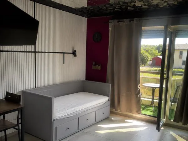 Studio meublé frontière