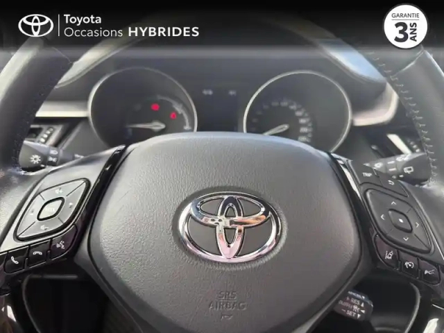 Toyota C-Hr 1.8 hybride 122ch dynamic e-cvt — photo 5