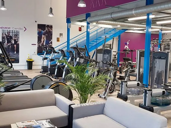 A reprendre SALLE DE SPORT - FITNESS