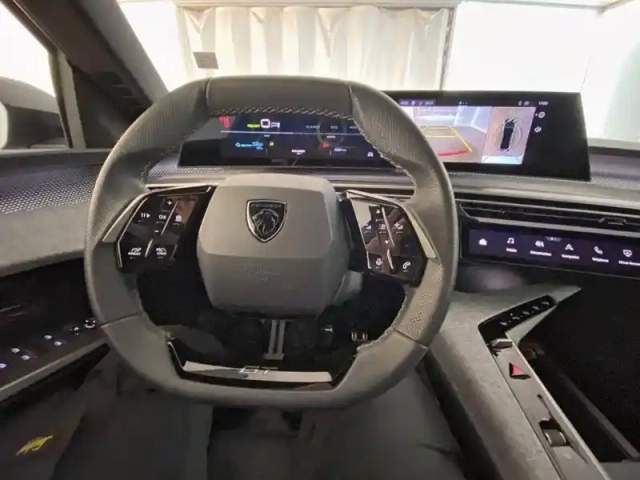 Peugeot 3008 hybrid 145 e-dcs6 — photo 8