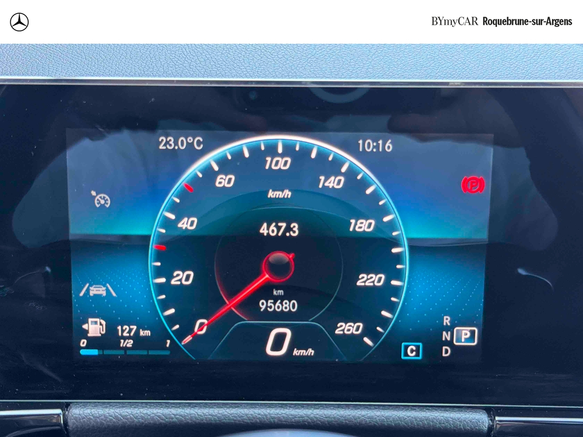 Mercedes GLA 220 d 8G-DCT 4Matic — photo 16