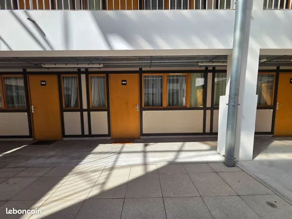 Studio 1 pièce 18 m²