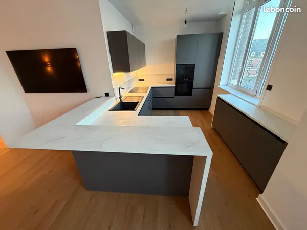 Appartement . 3 pièces. 80m2