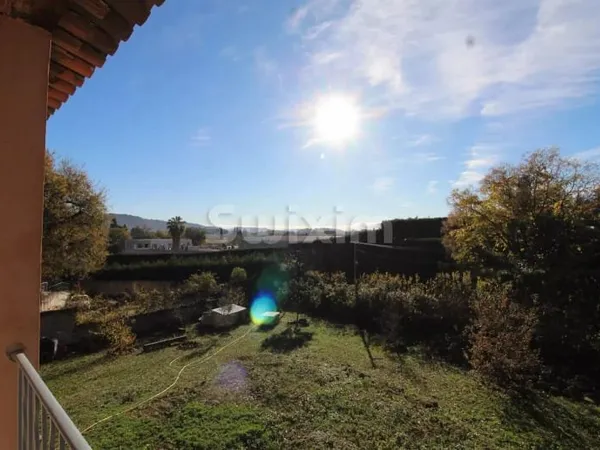 Villa 8 pièces 260 m²