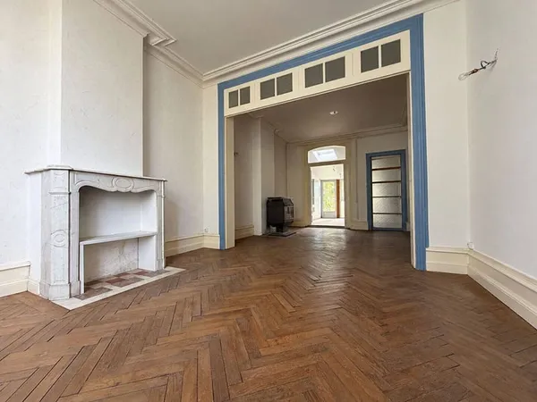 Maison 5 pièces 140 m²