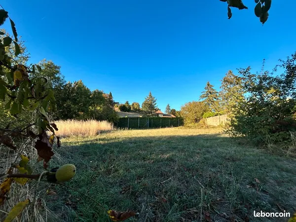 Terrain constructible à Courtenay