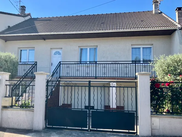 Maison de 110m2 sans travaux, au calme et evolutive - DPE D