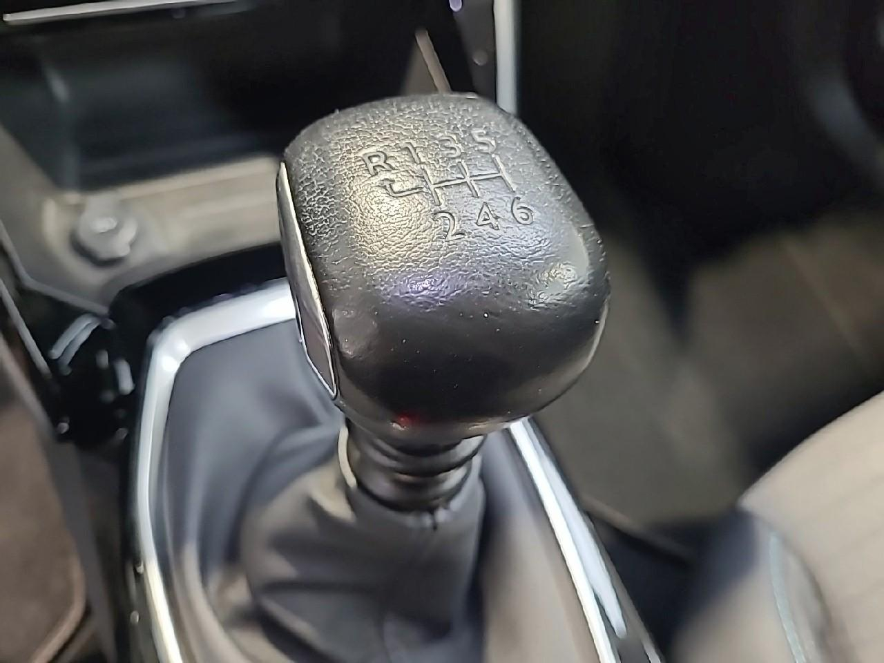 Peugeot 2008 puretech 100 s&s bvm6 allure — photo 19