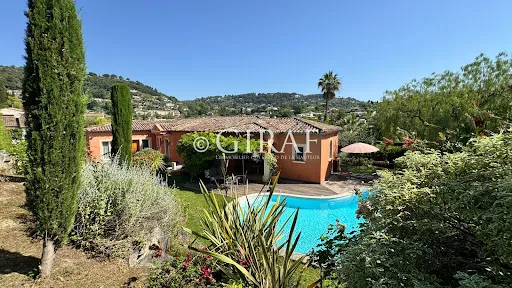 Villa 5 pièces 165 m²