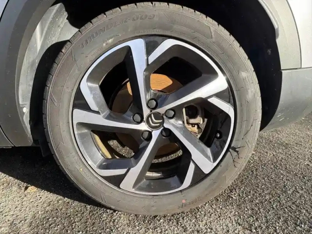 Citroën C5 Aircross puretech 130 s&amp;s bvm6 — photo 13