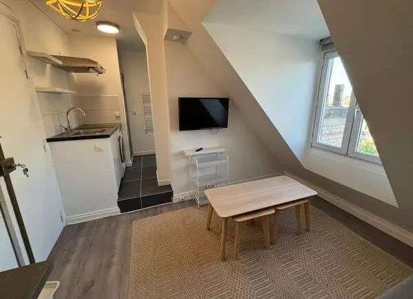 Studio 1 pièce 24 m²