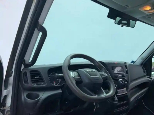 Iveco Daily dble cab 35 c 14s emp 4100 qua — photo 5