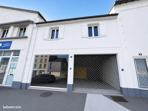 Local commercial 206 m2 - emplacement de choix